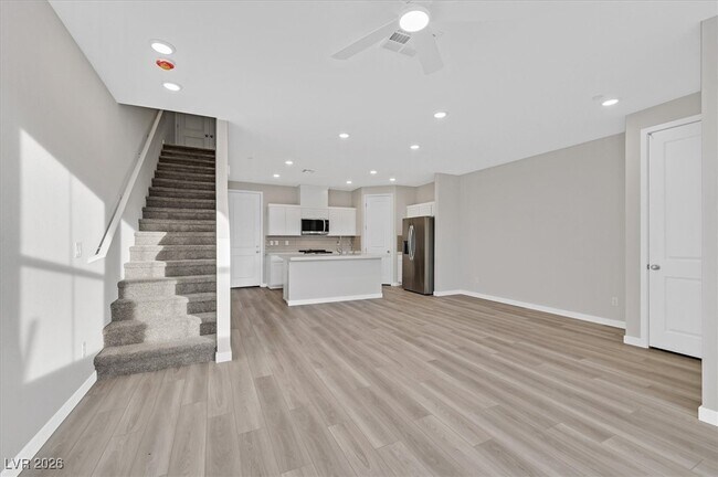 Photo - 8925 Grabill Spruce St