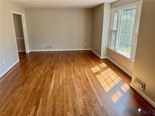 Photo - 11402 Creekside Dr