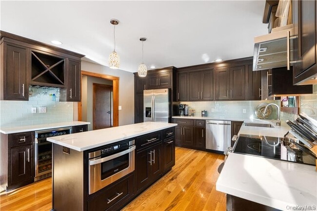 Photo - 13 Kings Point Ln