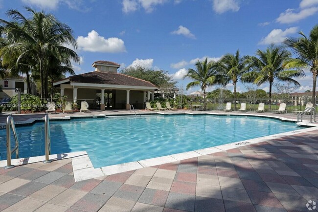 Photo - 2549 Centergate Dr Unit 106