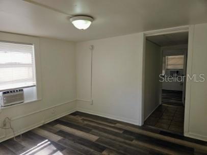 Photo - 420 1/2 15th Ave S
