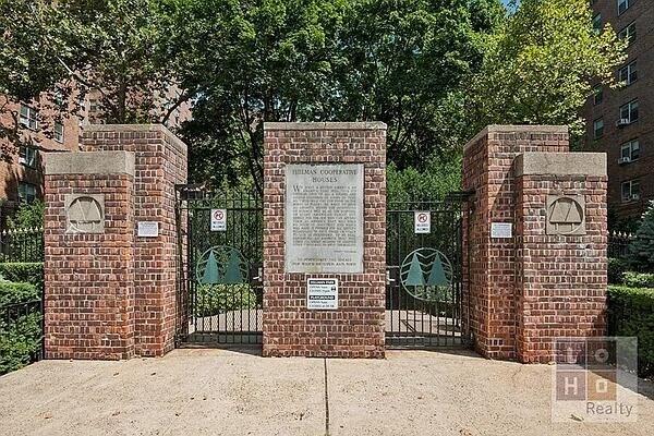 Photo - 500 Grand St Unit BGD