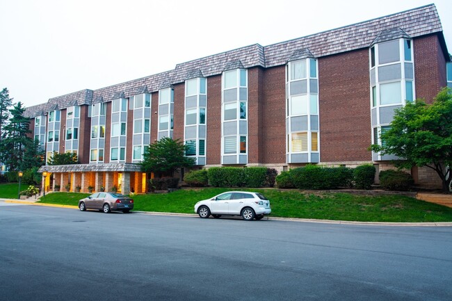 Photo - 2400 Archbury Ln Rental