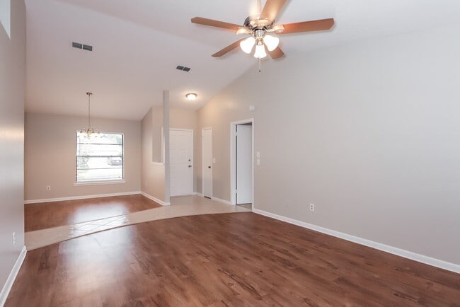 Photo - 1012 Cameo Crest Ln