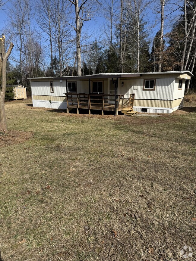 Building Photo - Renovated 2 Bedroom 1Bathroom mobile home ...