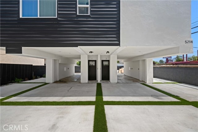 Building Photo - 5214 Auckland Ave