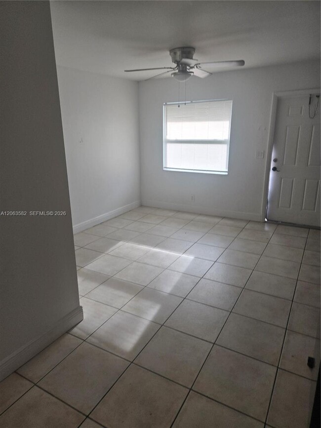 Photo - 2450 Jackson St Unit D