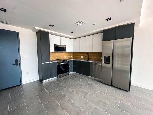 Building Photo - 105 NE 22nd St Unit A3 Rental
