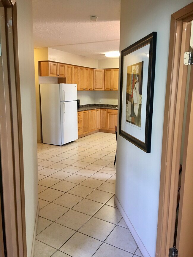 Photo - 253 Lester St Unité 302-Room2