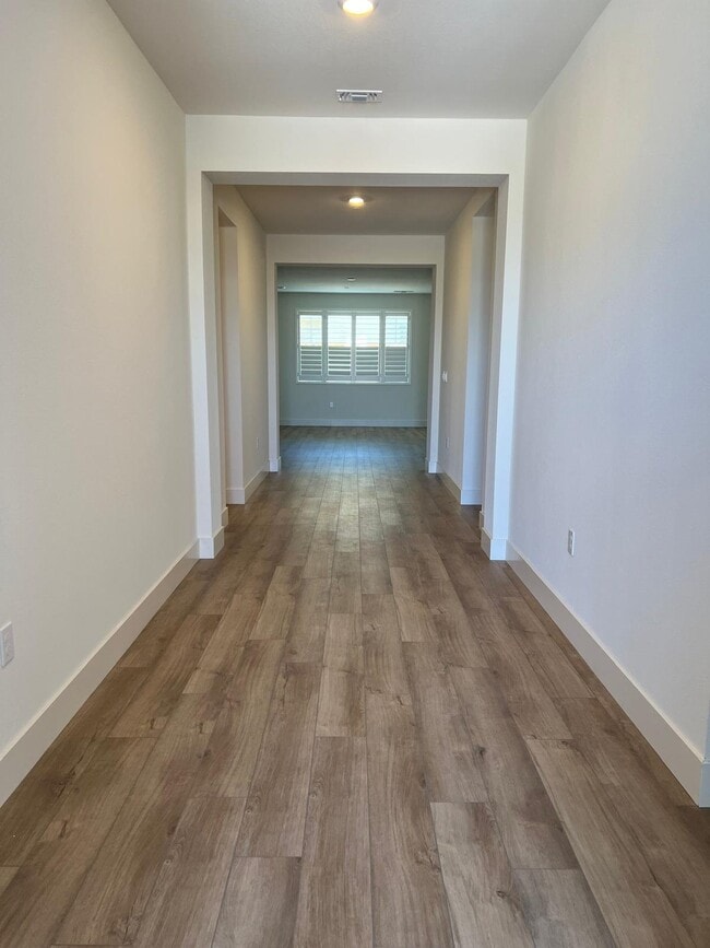 Photo - 5256 Ironwood Ave