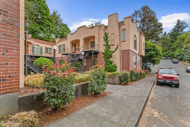 Photo - 1322 NE 68th Ave