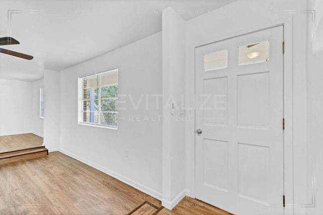 Photo - Fully Renovated 4 Bed / 2 Bath in Bay Mine...