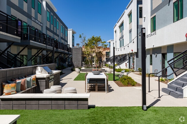 Courtyard with Fireplace and Grills