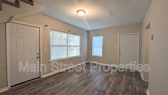 Photo - 3500 W Cervantes St