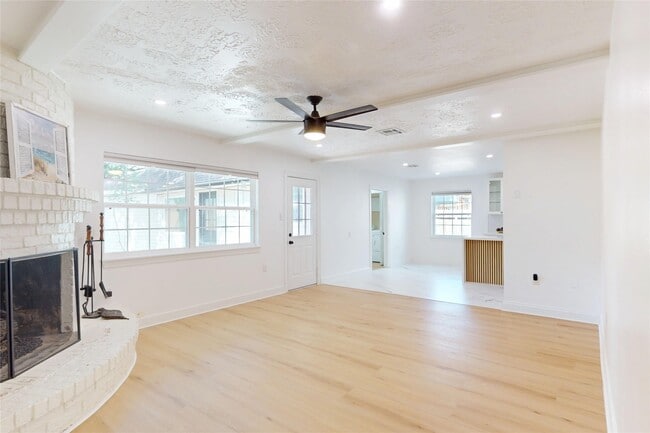 Photo - 5731 S Braeswood Blvd