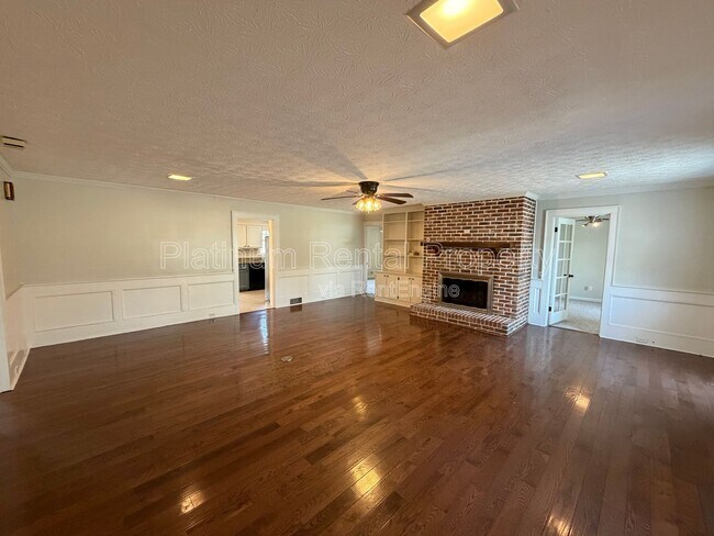 Photo - 2396 Hidden Ln