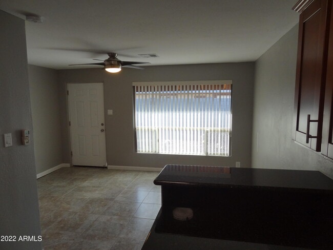 Photo - 3026 E Brill St Unidad 4