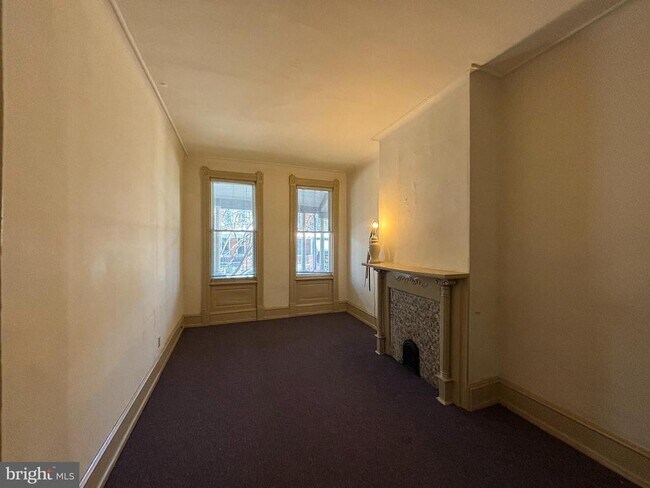 Photo - 3734 N Sydenham St