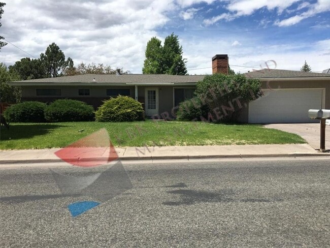 Building Photo - 711 Murphy Dr