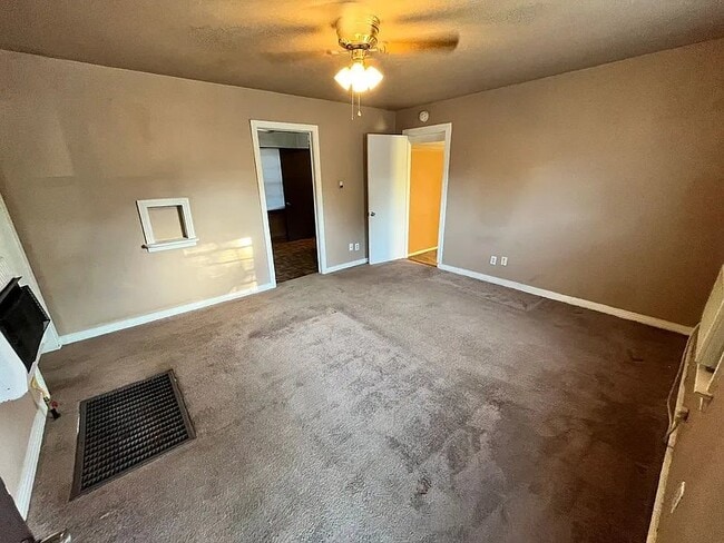 Photo - 1407 Felix Pl
