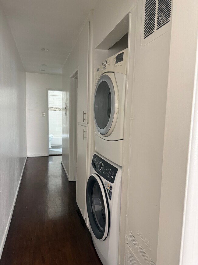 1231 N Formosa Ave Unidad 5
