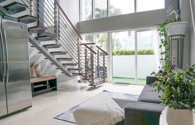 Photo - 41 SE 5th St Unidad 705