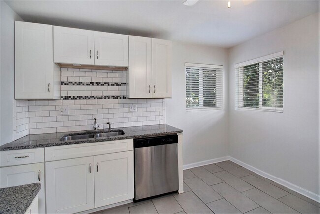 Photo - Single-Family 4 Bedroom 2 Bathroom Home in Englewood