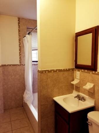 Building Photo - 2106 John Fitzgerald Kennedy Blvd Unit 31