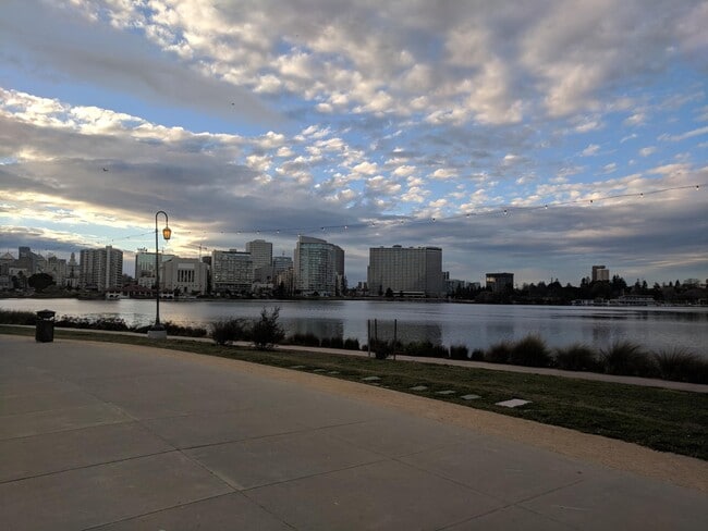 Photo - 1465 1st Ave Unidad 1469B