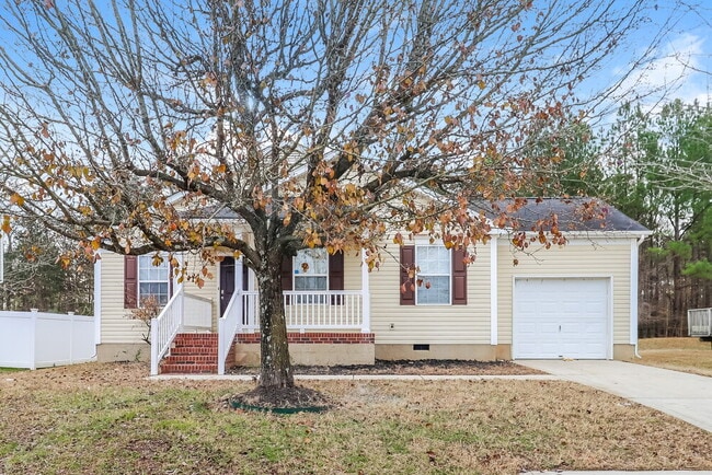 Building Photo - 15123 De Havilland Dr