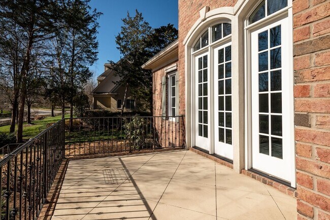 Photo - 1449 Willowbrooke Cir