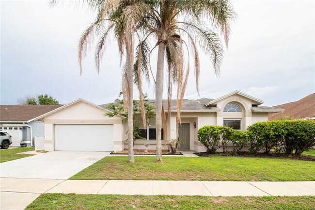 2782 Picadilly Cir