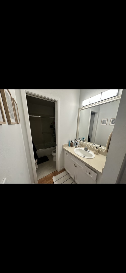 Photo - 33 Vandewater St Unit 103