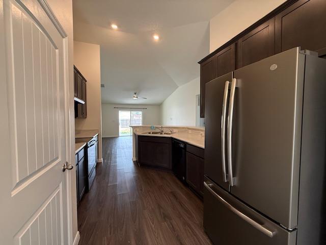 Photo - 140 Nadell Ave NW