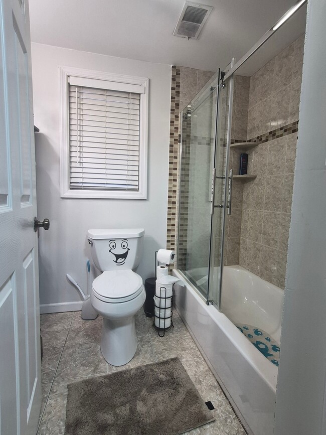 Photo - 11 Oakwood Terrace