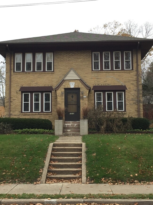 Exterios - 1510 Front St Unit 2