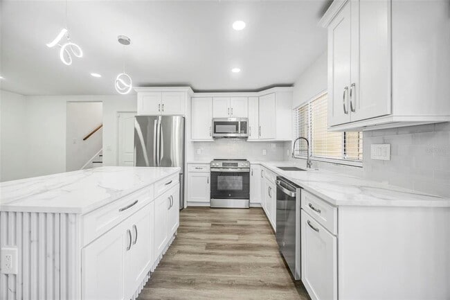 Photo - 11728 Raintree Dr