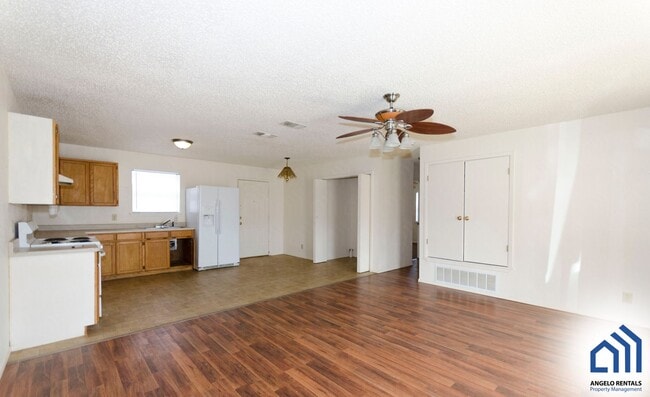 Photo - 9900 Cottontail Ln