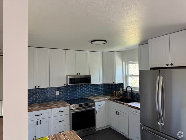 Building Photo - 4640 Macky Way Rental