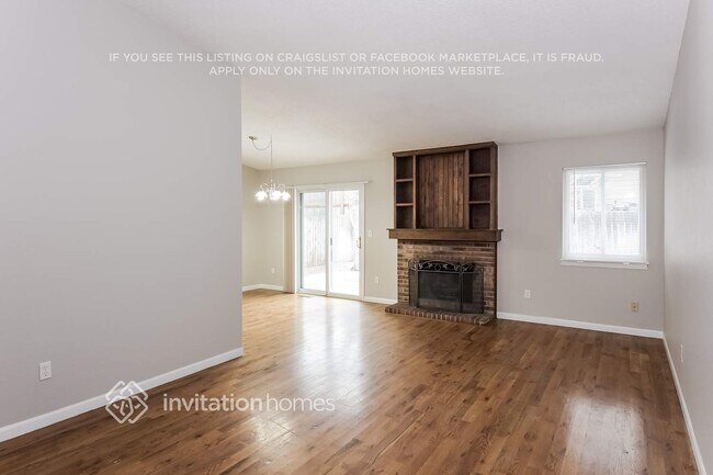 Photo - 2125 S Elkhart St