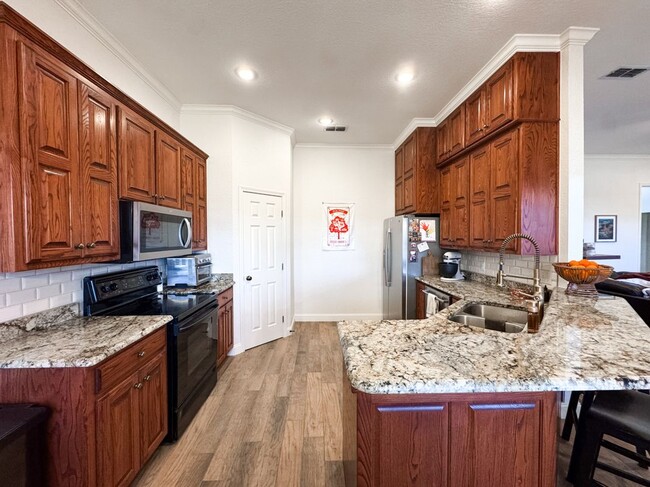 Photo - 9000 Lundy Ln