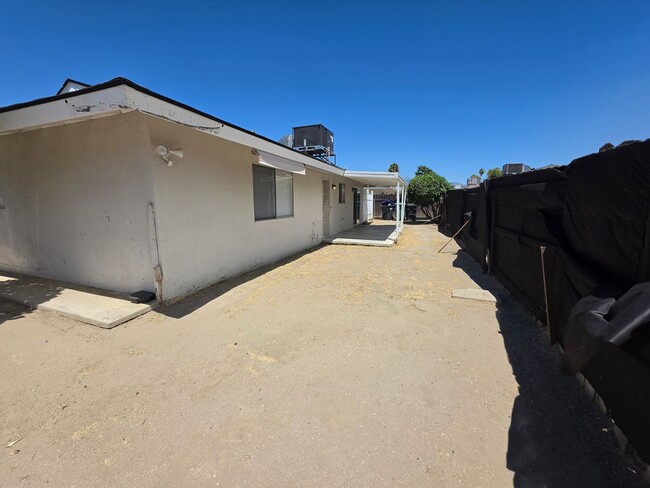 Photo - Two Bedroom Two Bathroom Duplex in Hemet!