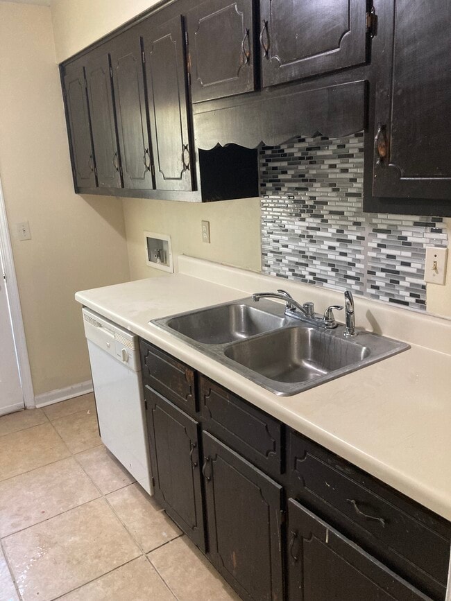 Photo - 80 Rushwood Dr Unit 80