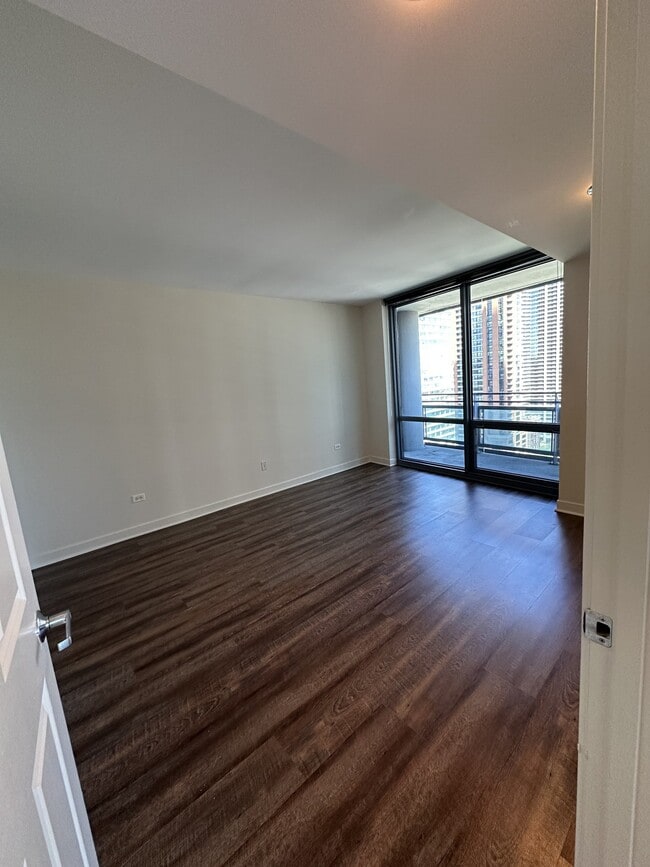 Photo - 1251 S Michigan Ave