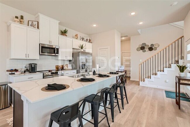 Photo - 33114 Willow Hts Ln