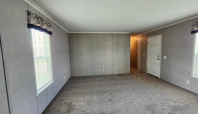 Photo - 9764 Sandypointe Dr