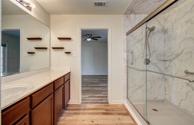 Photo - 1315 Diamond Drape Dr