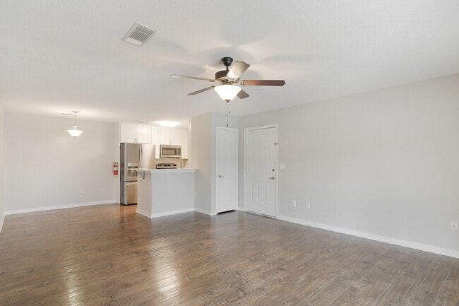 Photo - The Woodlands Apartment Homes