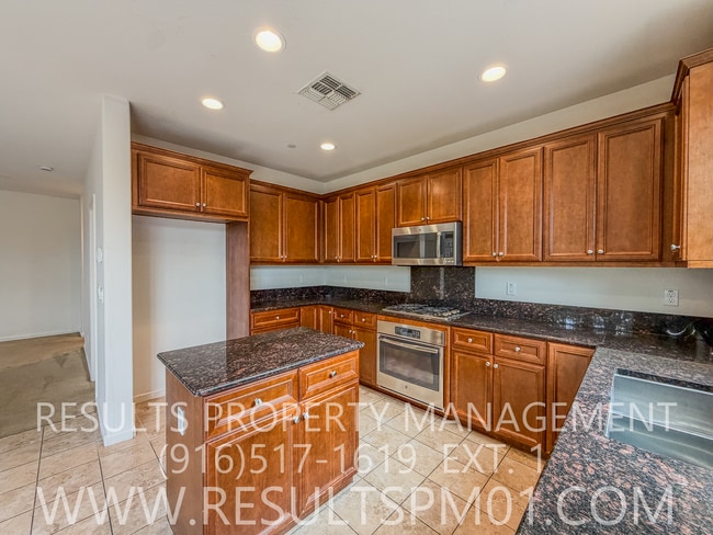 Photo - 2165 Camino Real Way