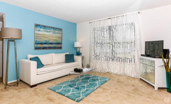 West Winds Apartments